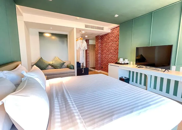 Happihaus Hotel 4*